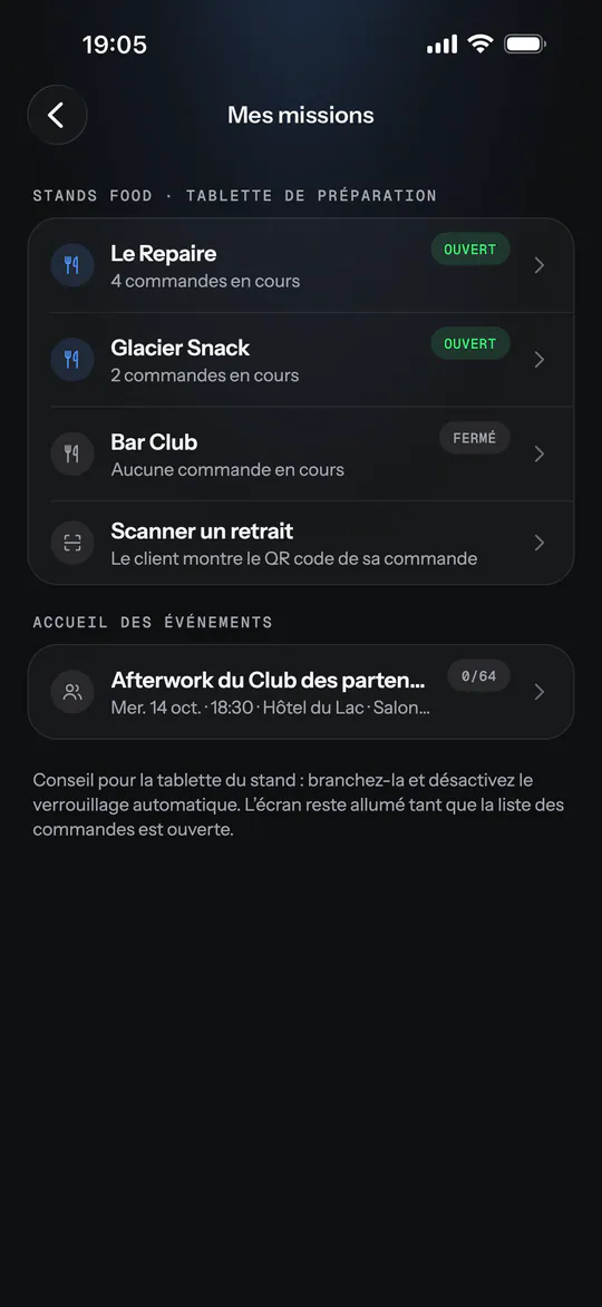 Écran de l'app (Démoniak Hockey) : Mes missions du jour J. Tablettes des stands food, scanner de retrait et accueil des événements avec le pointage des arrivées.